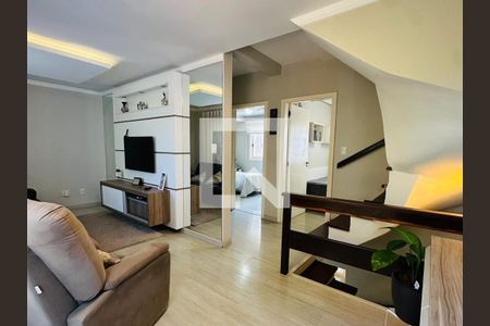 Sala de casa à venda com 3 quartos, 145m² em Sarandi, Porto Alegre