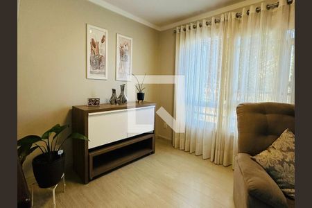 Sala de casa à venda com 3 quartos, 145m² em Sarandi, Porto Alegre