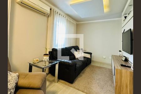 Sala de casa à venda com 3 quartos, 145m² em Sarandi, Porto Alegre