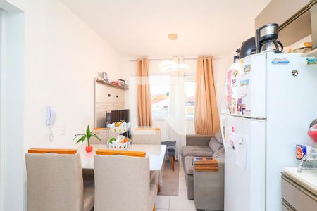 Sala/Cozinha de apartamento para alugar com 2 quartos, 31m² em Fazenda Aricanduva, São Paulo