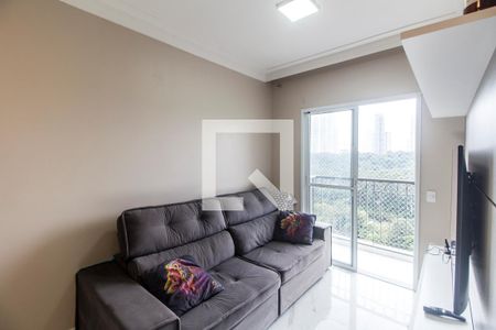 Sala  de apartamento à venda com 2 quartos, 55m² em Jardim Tupanci, Barueri