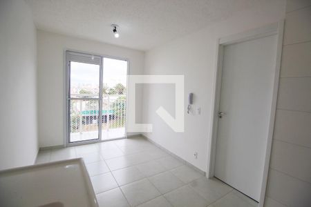 Sala / Cozinha / Área de Serviço de apartamento para alugar com 1 quarto, 28m² em Morumbi, São Paulo