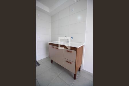 Sala / Cozinha / Área de Serviço de apartamento para alugar com 1 quarto, 28m² em Morumbi, São Paulo