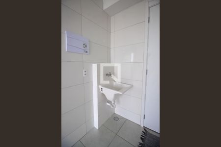 Sala / Cozinha / Área de Serviço de apartamento para alugar com 1 quarto, 28m² em Morumbi, São Paulo
