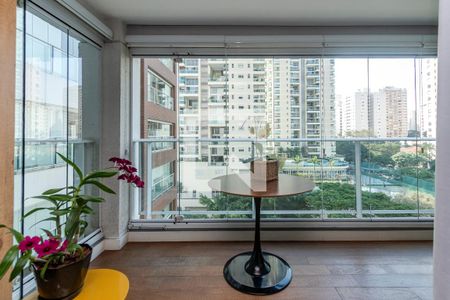 Varanda de apartamento à venda com 1 quarto, 49m² em Campo Belo, São Paulo