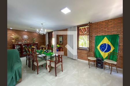 Casa para alugar com 3 quartos, 400m² em Barreiro, Belo Horizonte