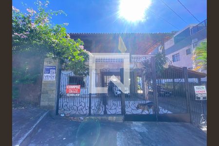 Casa para alugar com 3 quartos, 400m² em Barreiro, Belo Horizonte