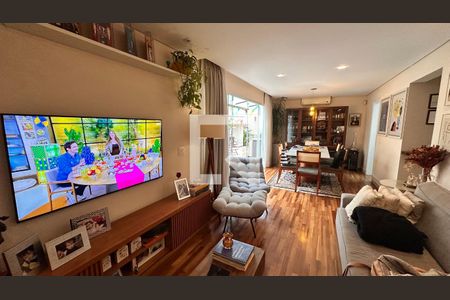Casa à venda com 4 quartos, 220m² em Brooklin, São Paulo