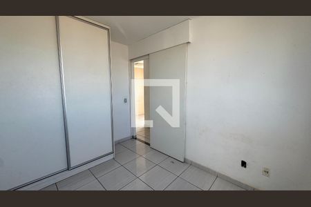 Quarto 1 de apartamento à venda com 2 quartos, 46m² em Samabaia, Brasília