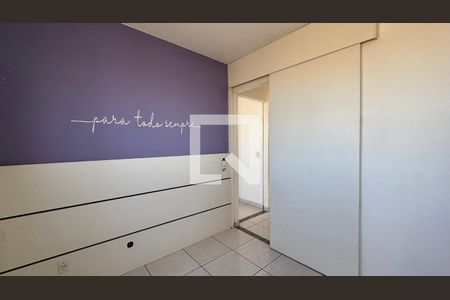 Quarto 2 de apartamento à venda com 2 quartos, 46m² em Samabaia, Brasília