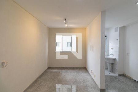 Sala/Cozinha/Área de Serviço  de apartamento para alugar com 2 quartos, 42m² em Vila Silvia, São Paulo