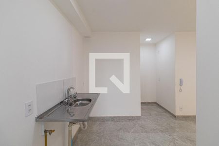 Sala/Cozinha/Área de Serviço  de apartamento para alugar com 2 quartos, 42m² em Vila Silvia, São Paulo