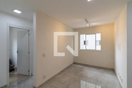 Sala/Cozinha/Área de Serviço  de apartamento para alugar com 2 quartos, 42m² em Vila Silvia, São Paulo