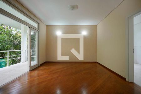 Casa à venda com 4 quartos, 575m² em Santo Amaro, São Paulo