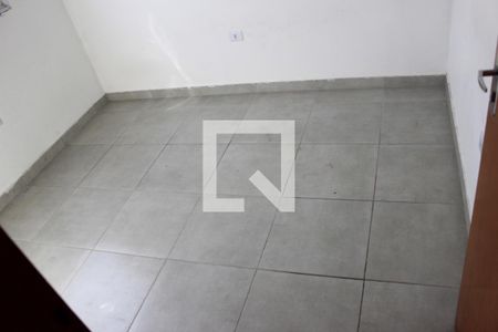 Quarto 1 de casa para alugar com 2 quartos, 60m² em Vila Itapoan, Guarulhos