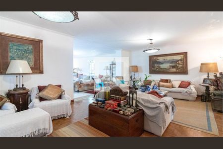 Casa à venda com 2 quartos, 700m² em Morumbi, São Paulo
