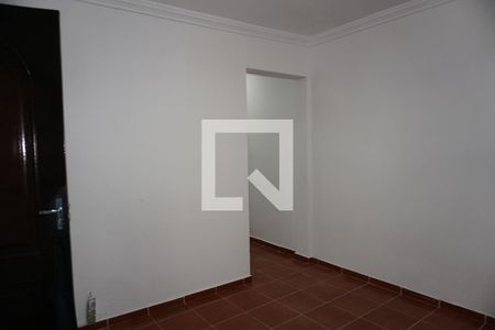Sala de casa para alugar com 2 quartos, 100m² em Parque Luiza, Embu das Artes