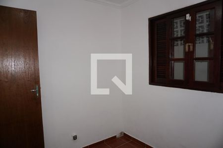 Quarto 1 de casa para alugar com 2 quartos, 100m² em Parque Luiza, Embu das Artes