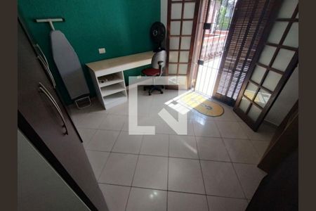 Casa à venda com 3 quartos, 119m² em Jardim Ernestina, São Paulo