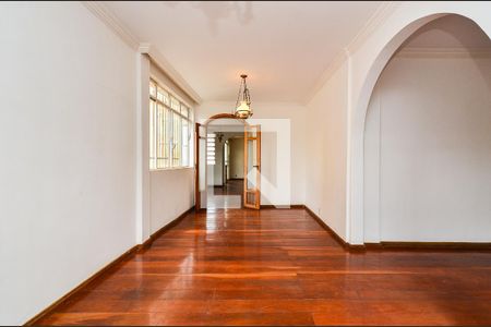 Sala 2 de apartamento para alugar com 3 quartos, 200m² em São Pedro, Belo Horizonte