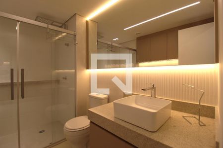 Banheiro de casa de condomínio para alugar com 1 quarto, 24m² em Moema, São Paulo