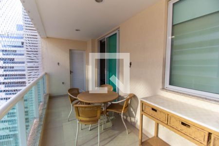 Varanda de apartamento para alugar com 2 quartos, 100m² em Icaraí, Niterói