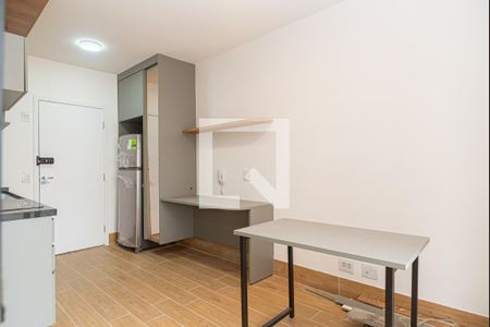 Sala de kitnet/studio para alugar com 1 quarto, 34m² em Consolação, São Paulo