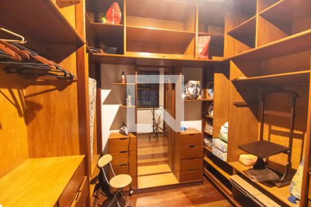 Closet da suíte de casa à venda com 4 quartos, 155m² em Fátima, Niterói