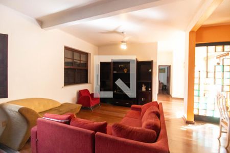 Sala de casa à venda com 4 quartos, 155m² em Fátima, Niterói