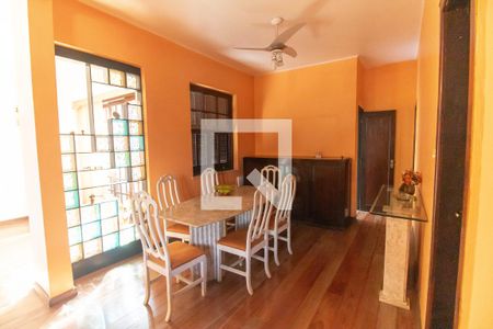 Sala de casa à venda com 4 quartos, 155m² em Fátima, Niterói