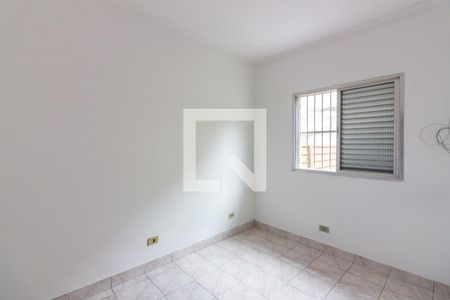 Quarto 1 de casa para alugar com 2 quartos, 80m² em Km 18, Osasco