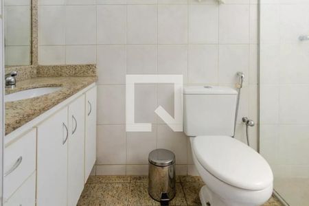Banheiro de apartamento para alugar com 3 quartos, 78m² em Belvedere, Belo Horizonte