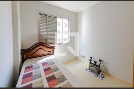 Quarto de apartamento para alugar com 3 quartos, 78m² em Belvedere, Belo Horizonte