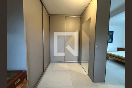 Suíte closet  de casa para alugar com 3 quartos, 180m² em São João do Rio Vermelho, Florianópolis