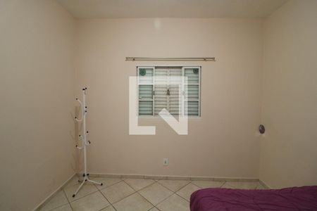 Quarto 2 de casa para alugar com 3 quartos, 160m² em Vila Ema, São Paulo