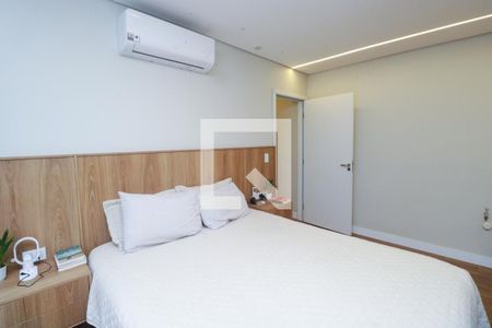 Suíte Master de casa à venda com 4 quartos, 250m² em Santa Terezinha, Santo André
