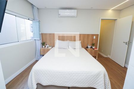 Suíte Master de casa à venda com 4 quartos, 250m² em Santa Terezinha, Santo André