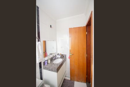 Banheiro da Suíte de apartamento à venda com 2 quartos, 78m² em Alvorada, Contagem