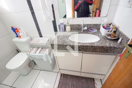 Banheiro da Suíte de apartamento à venda com 2 quartos, 78m² em Alvorada, Contagem