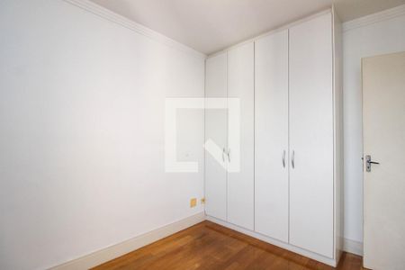 Quarto 1 de apartamento para alugar com 2 quartos, 140m² em Chácara Agrindus, Taboão da Serra