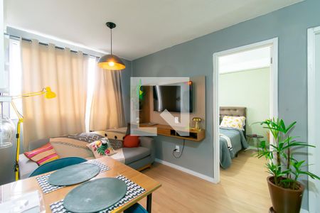 Sala de apartamento para alugar com 2 quartos, 35m² em Cidade São Mateus, São Paulo