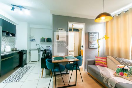 Sala de apartamento para alugar com 2 quartos, 35m² em Cidade São Mateus, São Paulo
