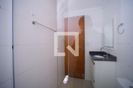 Banheiro de apartamento para alugar com 2 quartos, 54m² em Vila Guilhermina, São Paulo