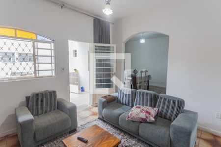 Sala de casa para alugar com 2 quartos, 120m² em Santa Tereza, Belo Horizonte