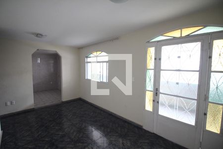 Sala de casa para alugar com 5 quartos, 300m² em Conjunto Agua Branca, Contagem