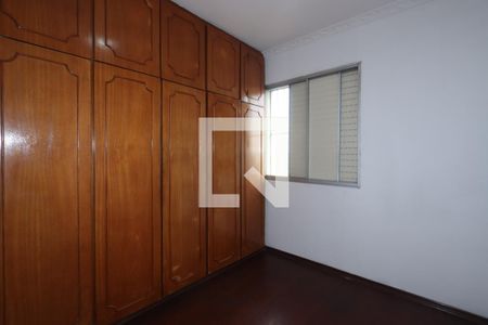 Quarto 1 de apartamento para alugar com 2 quartos, 76m² em Vila Ivone, São Paulo