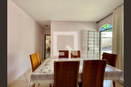 Casa à venda com 3 quartos, 380m² em Fernão Dias, Belo Horizonte