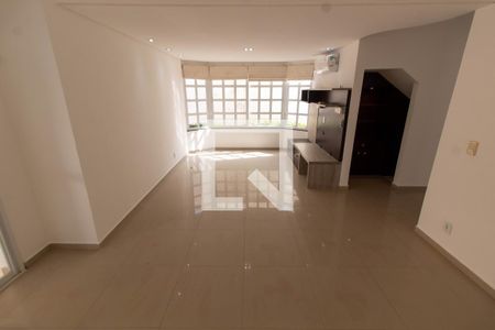 SALA de casa de condomínio à venda com 3 quartos, 160m² em Parque Imperador, Campinas