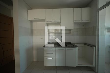 Cozinha de apartamento para alugar com 2 quartos, 68m² em Cristo Rei, Curitiba