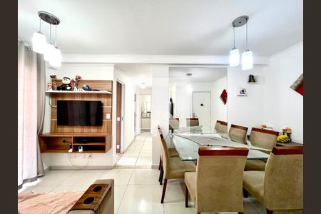 Sala de apartamento à venda com 3 quartos, 60m² em Vila Satúrnia, Campinas